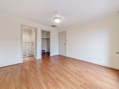 70 Light Avenue, Munno Para