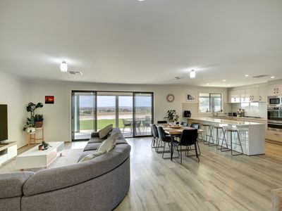 55 Clifftop Drive, Sunnyside