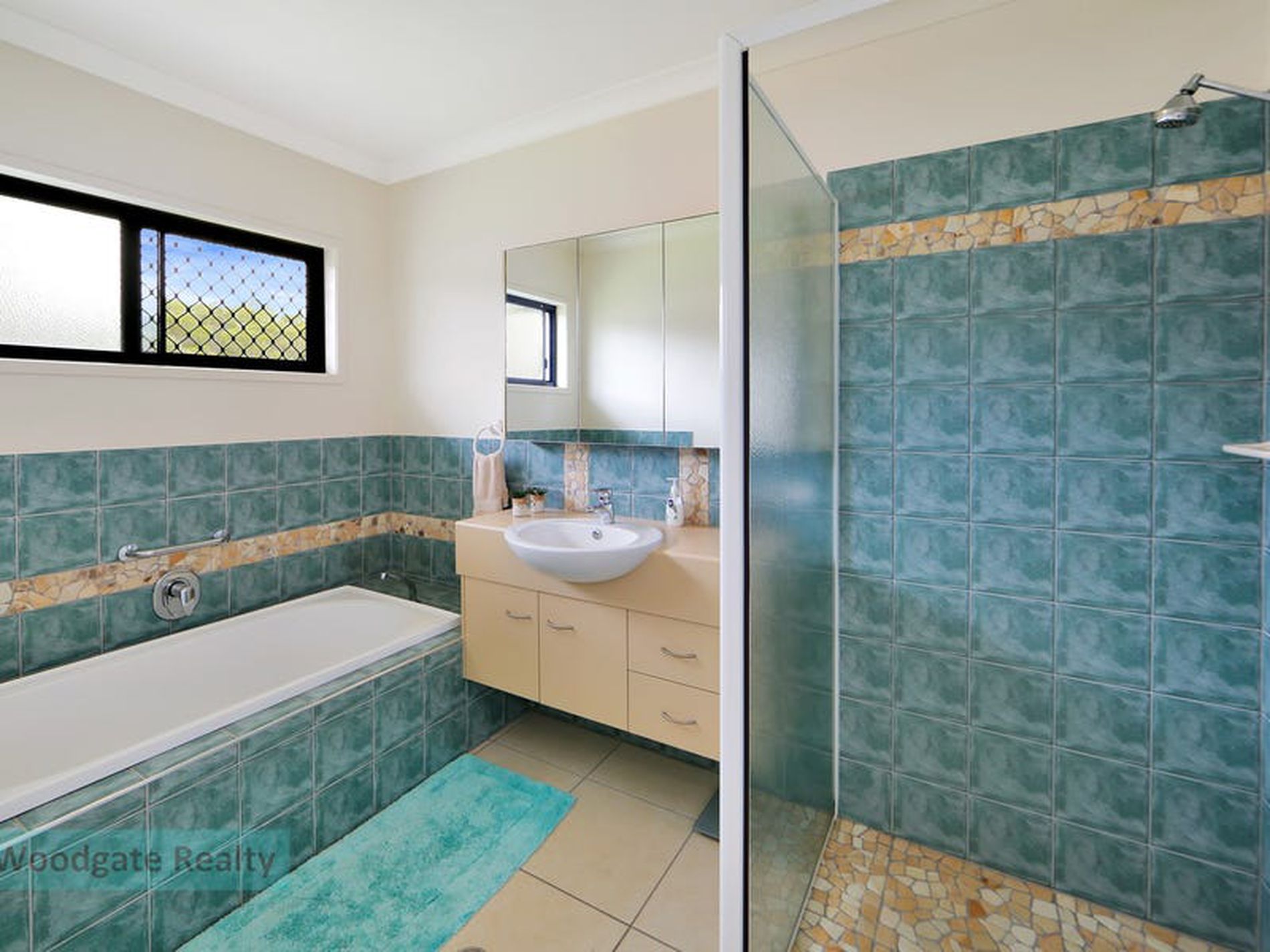 2 Driftwood Place, Woodgate