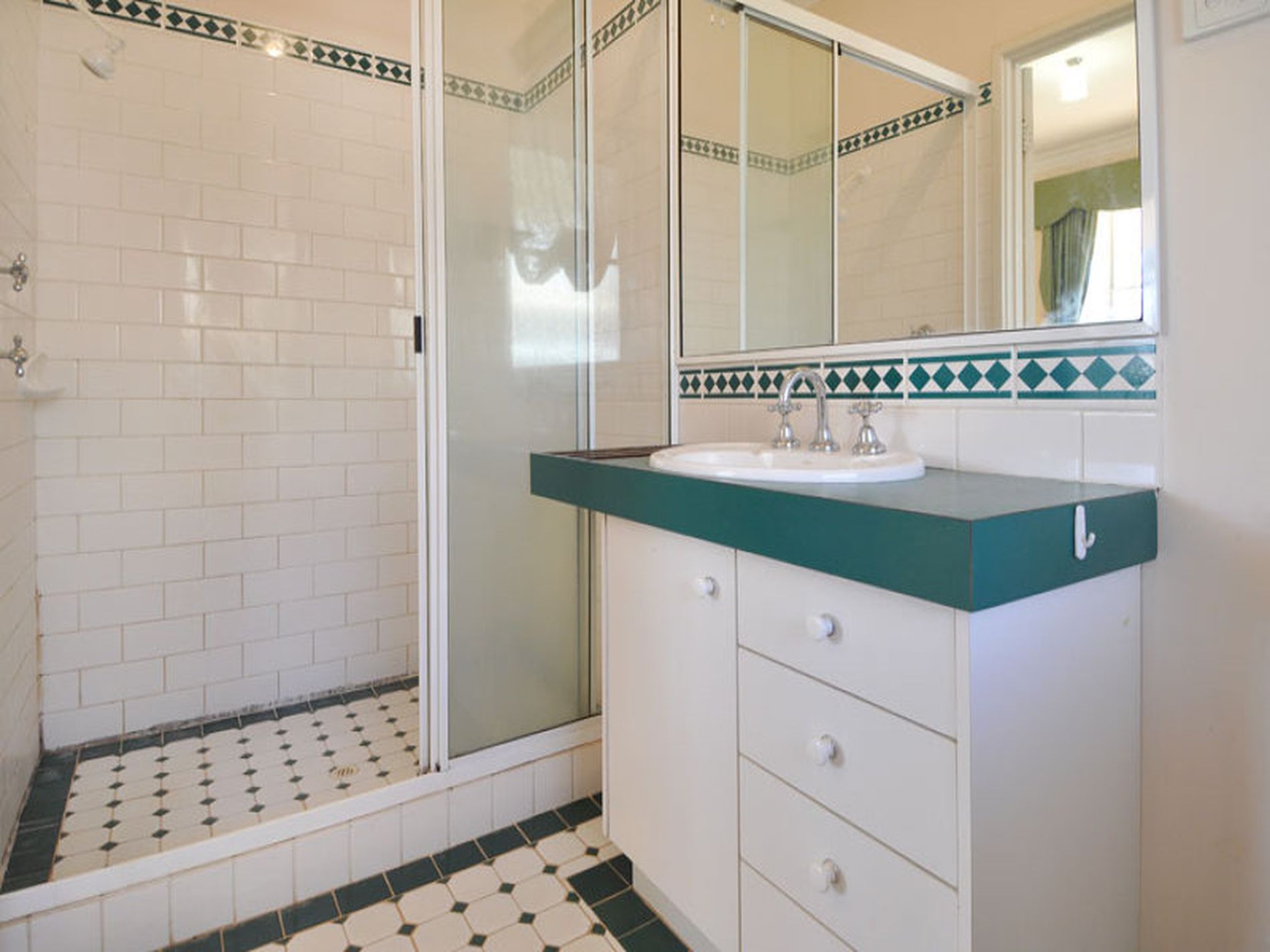 12 Rainsford Loop, Boulder