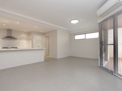 2 / 58 Central Avenue, Ascot
