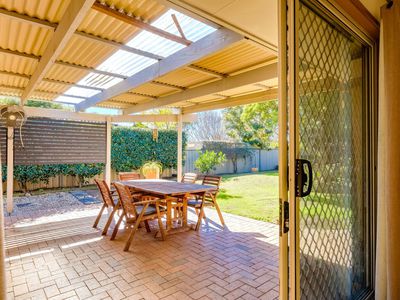18 AZURE DRIVE, Wodonga