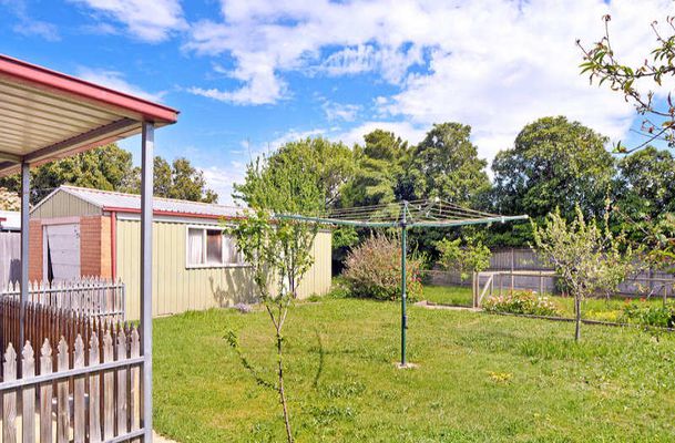 10 Mirboo Court, Dallas