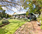 18 Dooen Road, Horsham