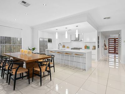 19 Feathertail Place, Gumdale