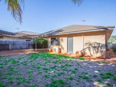 25 Huxtable Crescent, South Hedland