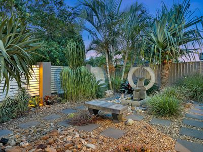 28 Iridium Drive, Hope Island