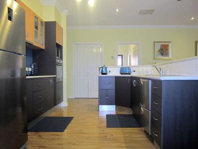 9 Greenfield Drive, Epsom