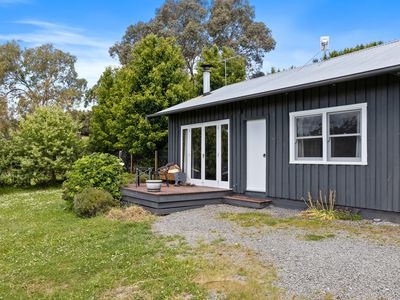 24 Thomas Road, Woodbridge