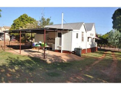 96 HACKETT TERRACE, Richmond Hill