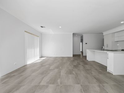 7 ELATION GROVE, Baldivis