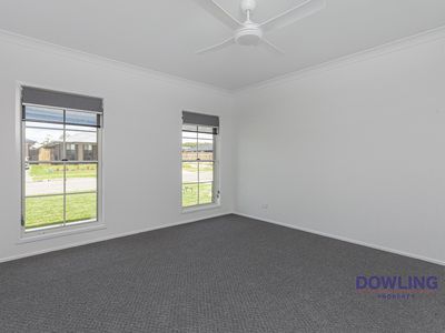 4 Midnight Avenue, Medowie