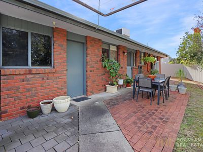 2 / 5 Penny Avenue, Horsham