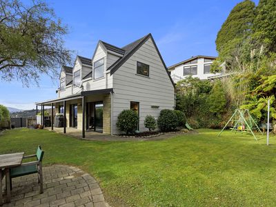 2 Dunleith Grove, Silverstream