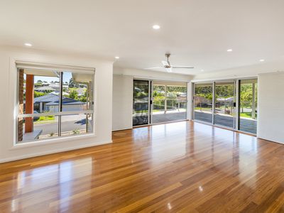 5 Admiralty Drive, Safety Beach