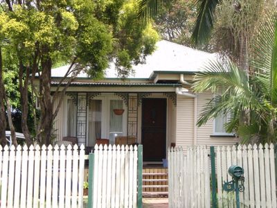 15 Heather Street, Silkstone