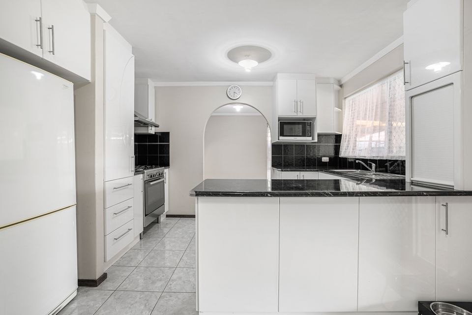 3 CASILDA PLACE, Cooloongup
