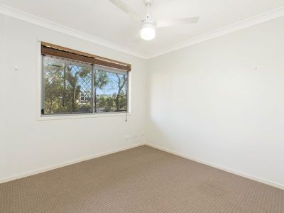 17 / 8 Lackeen Street, Everton Park