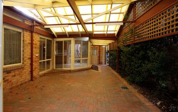 16 Evergold Close, Narre Warren South