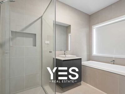 33 Bromeliad Street, Clyde North