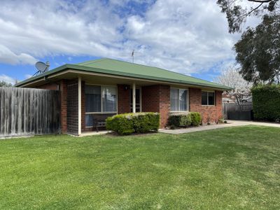 1 Templeton Court, St Albans Park