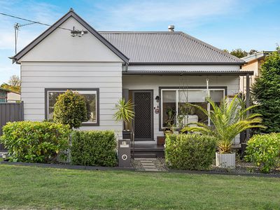 37 Fifth Street, Weston