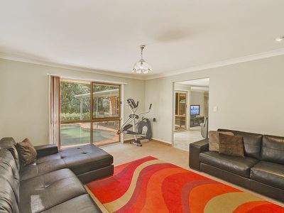43 Dorset Drive, Rochedale South