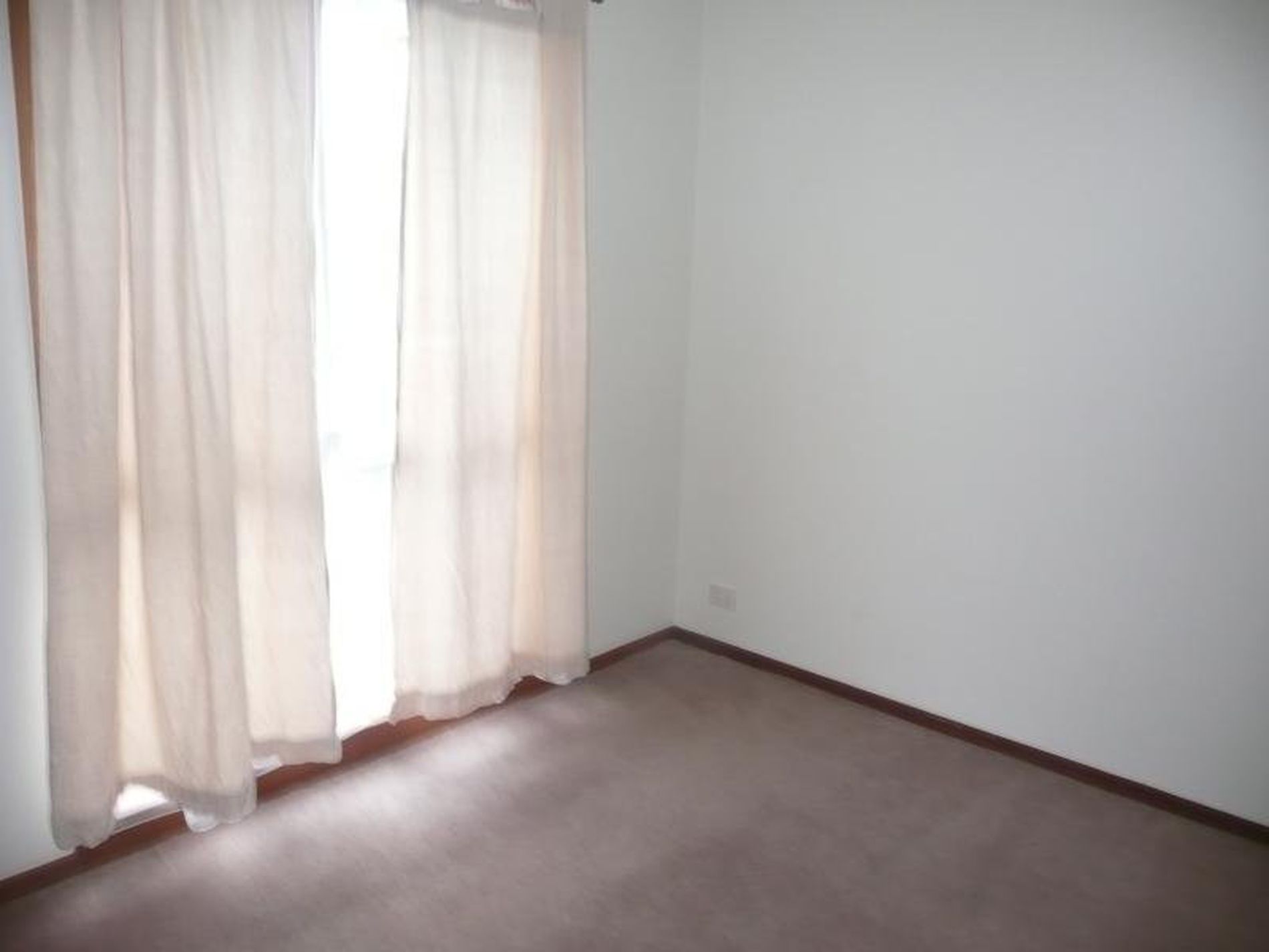 1 / 204 Werribee Street North, Werribee