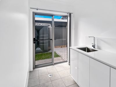 10 Sea Crescent, Dubbo