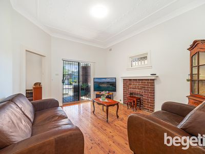 11 Earle Avenue, Ashfield