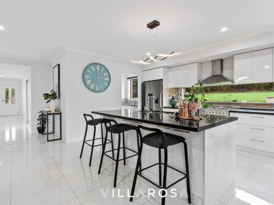 24 Lapin Grove, Wandana Heights