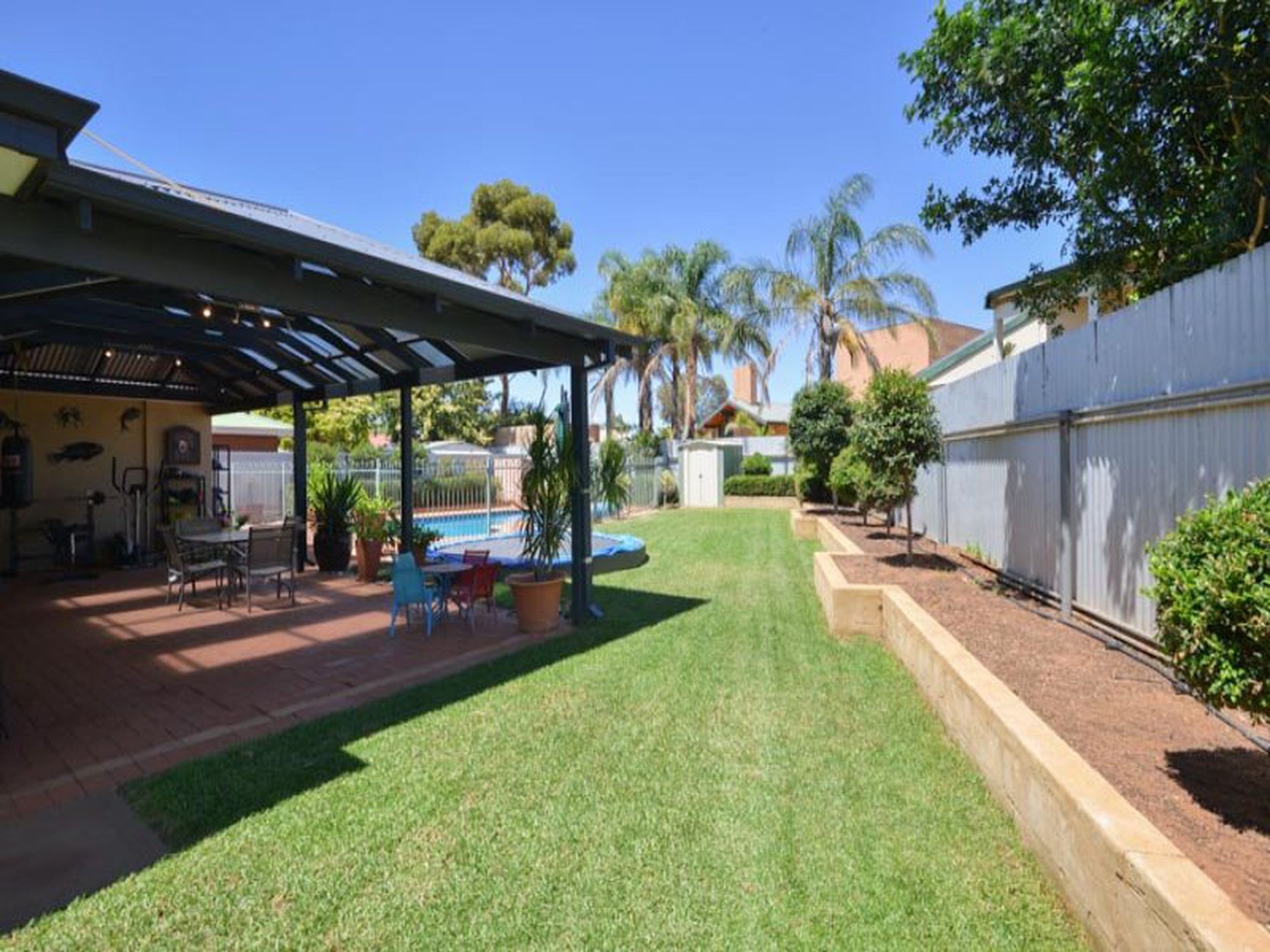 20 Riverina Way, Hannans