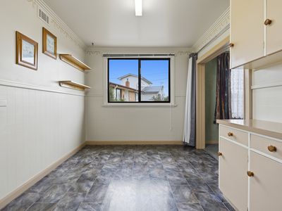 9 Duke Avenue, George Town