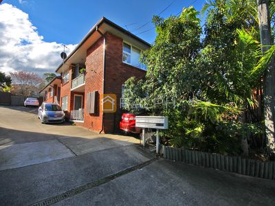 2 / 2 St Jude Crescent, Belmore