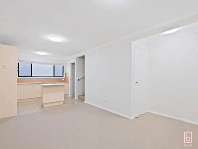 2 / 34 Showground Road, Gosford
