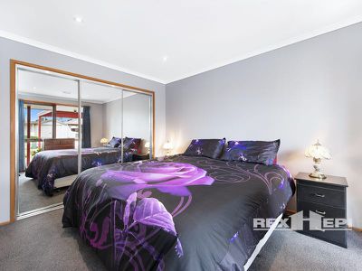 11 Mollisons Hill, Hampton Park