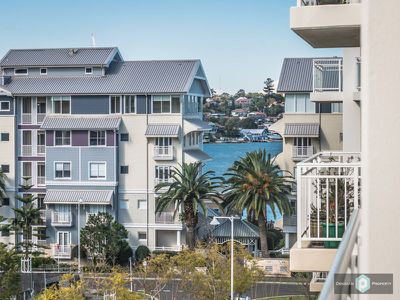 305 / 4 Rosewater Circuit, Breakfast Point