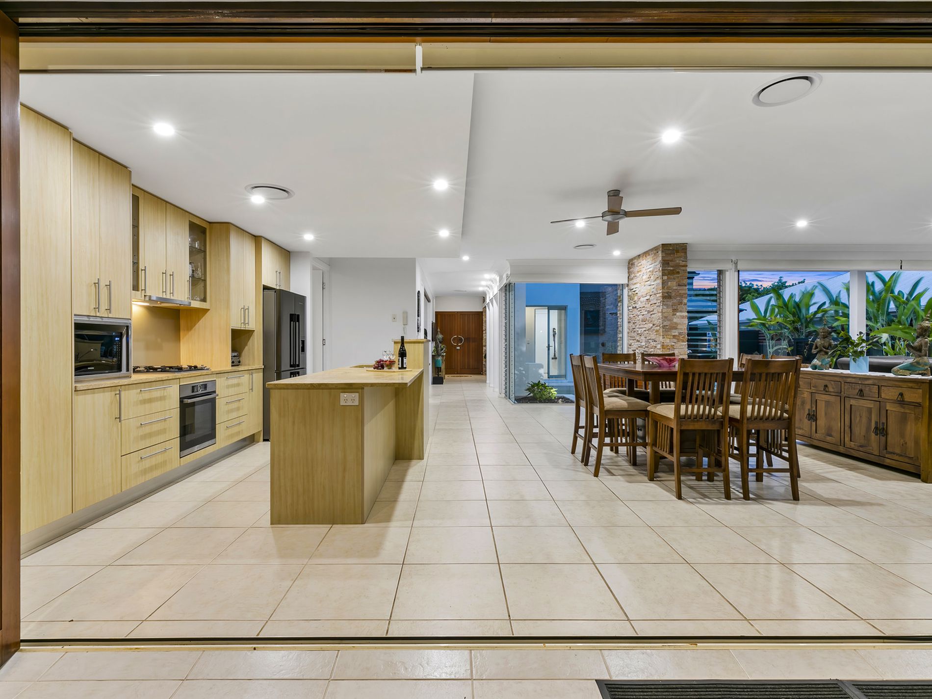 71 The Avenue, Peregian Springs