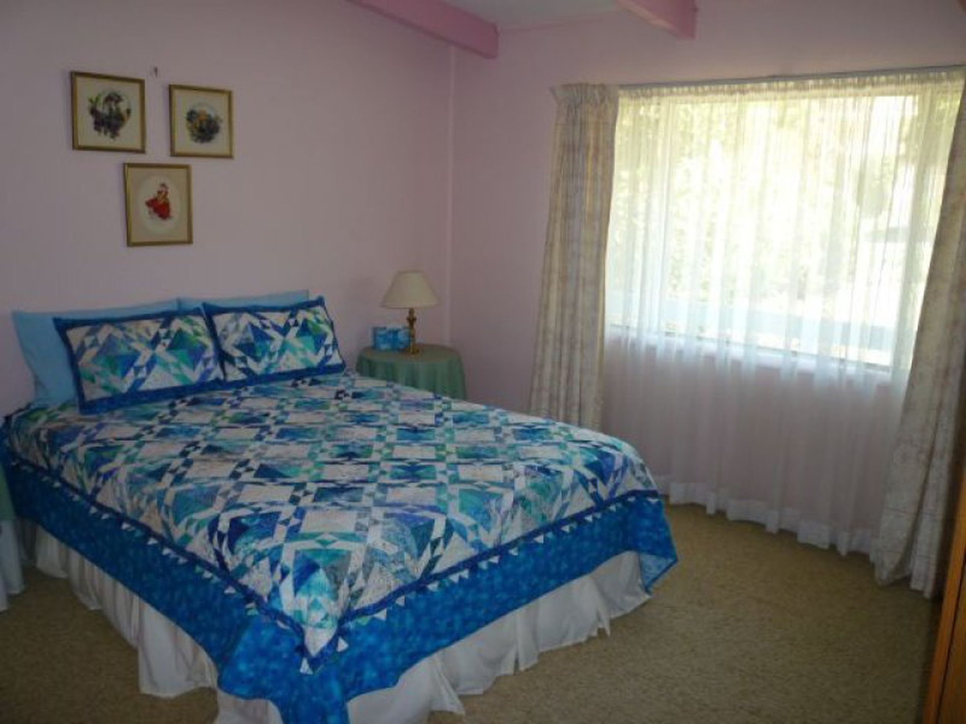 37 Seaview Street, Mollymook