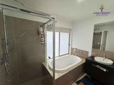 23 Seaview Point, Point Cook