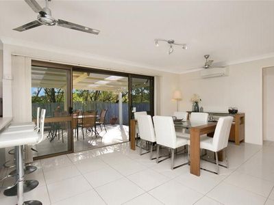 2 Salamander Place, Rochedale South