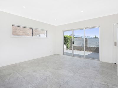 1 / 28 Lord Howe Avenue, Shell Cove