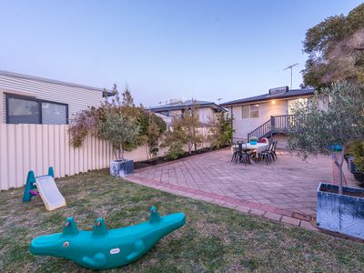 8A Wilson Crescent, Wembley Downs