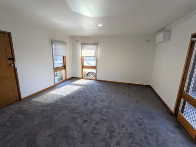 9 / 270A Pakington Street, Newtown