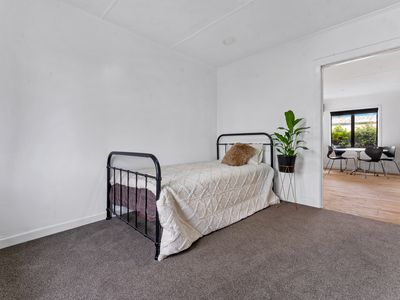 4 Rere Place, Parakai