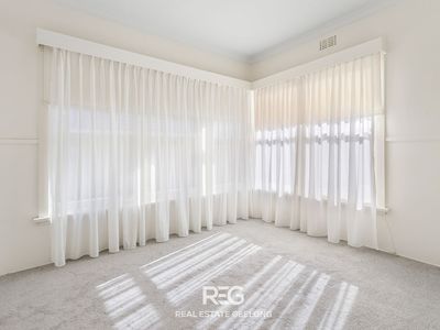 10 Lichen Grove, Highton