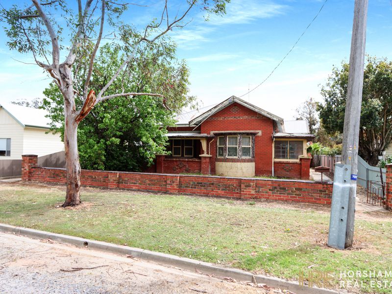 8 Woolcock Street, Warracknabeal