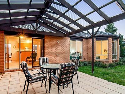 1 Pitanga Gardens, Werribee