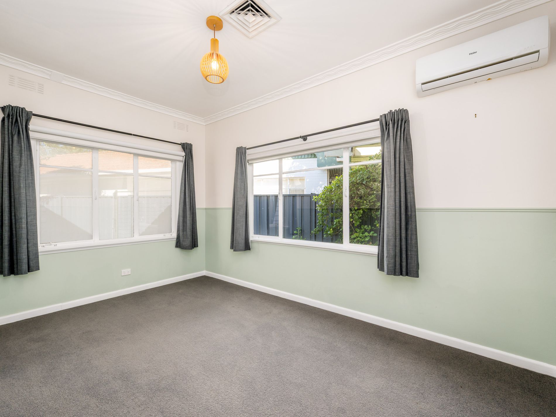 6 GLOUCESTER CRESCENT , Shepparton