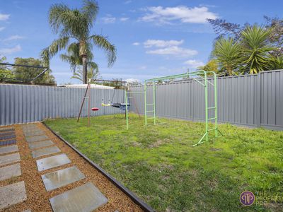 21 Fountain Way, Huntingdale